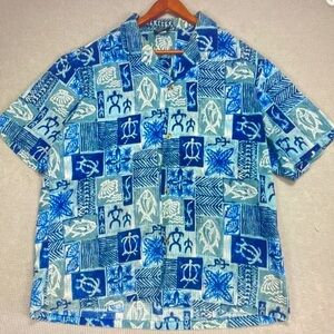 Reyn Spooner Blue and White Patterned Shirt